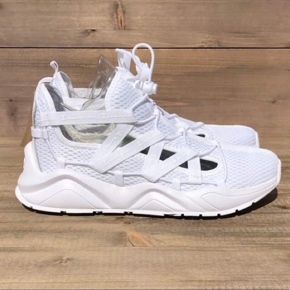 NEW IN BOX Champion Rally Sneakers - Picture 3 of 5